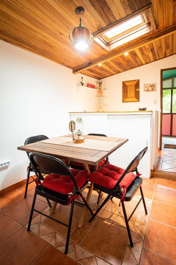 Pochote Lodge Guayabo  Экстерьер фото